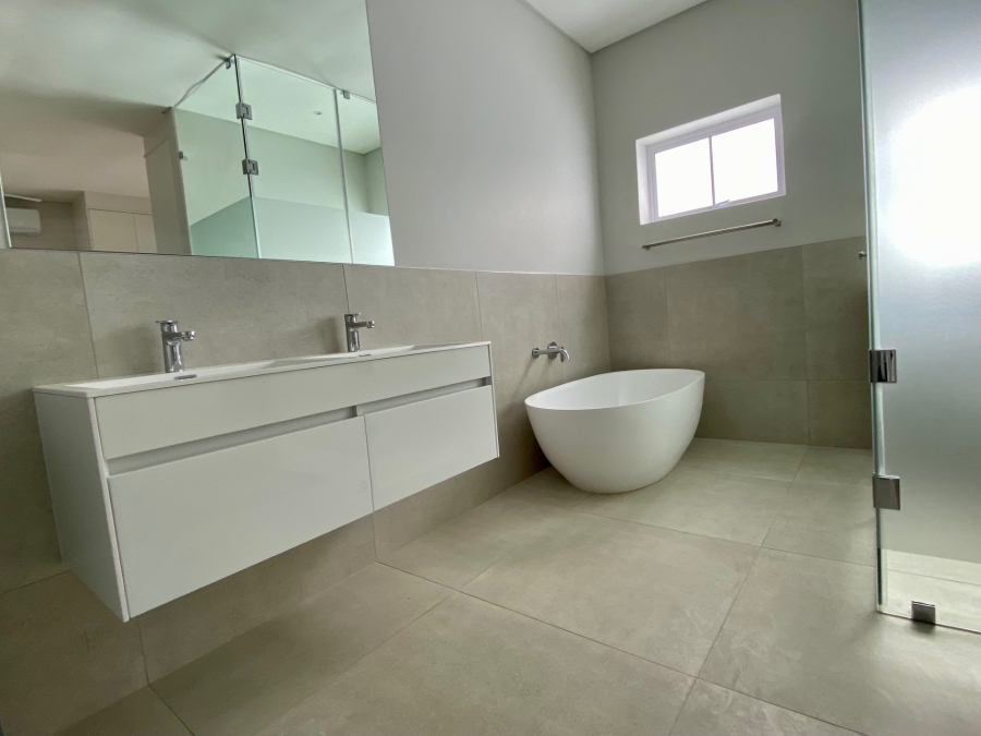 3 Bedroom Property for Sale in Gevonden Estate Western Cape